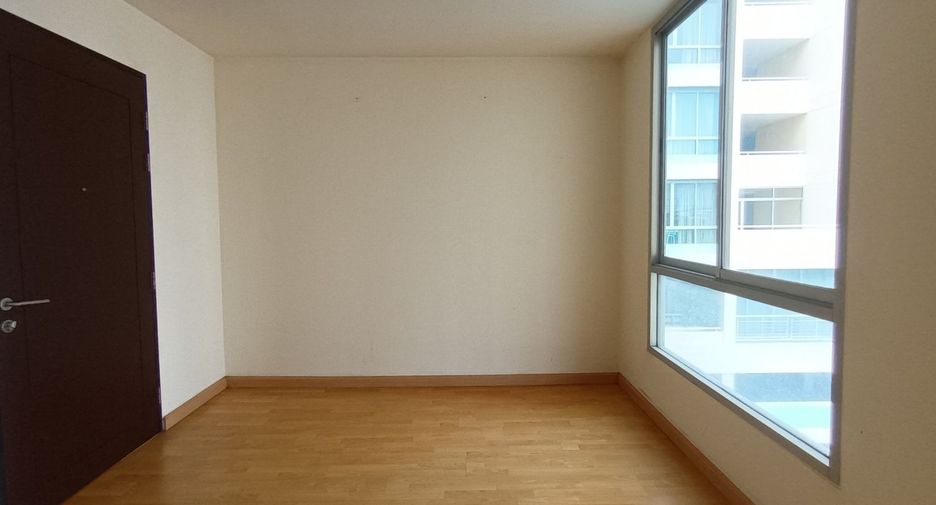 For sale 2 ベッドルーム condo in Yan Nawa, Bangkok