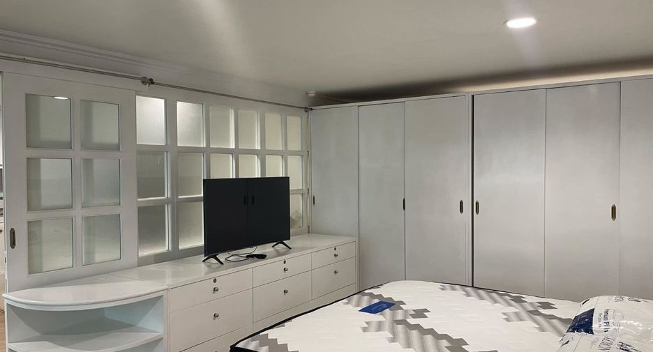Wohnung zur Miete mit 2 Zimmer in Sathon, Bangkok