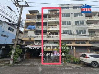 For sale 3 bed retail Space in Mueang Samut Prakan, Samut Prakan