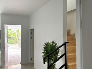 For rent 2 Beds office in Mueang Samut Prakan, Samut Prakan