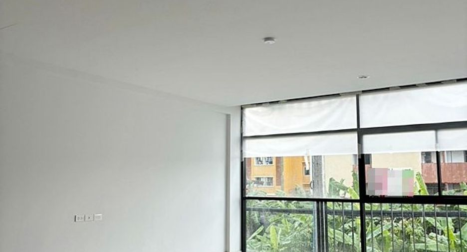 出租 2 卧室 办公室 在 Mueang Samut Prakan, Samut Prakan
