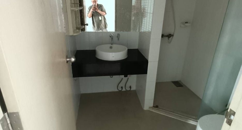 For sale 2 bedrooms condo in Chatuchak, Bangkok