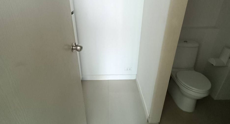 For sale 2 bedrooms condo in Chatuchak, Bangkok