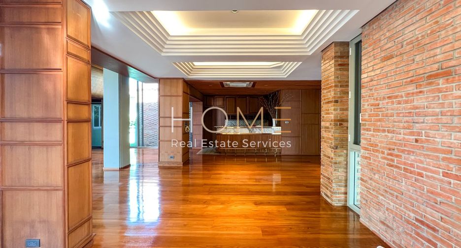 For sale 4 bedrooms house in Sai Mai, Bangkok