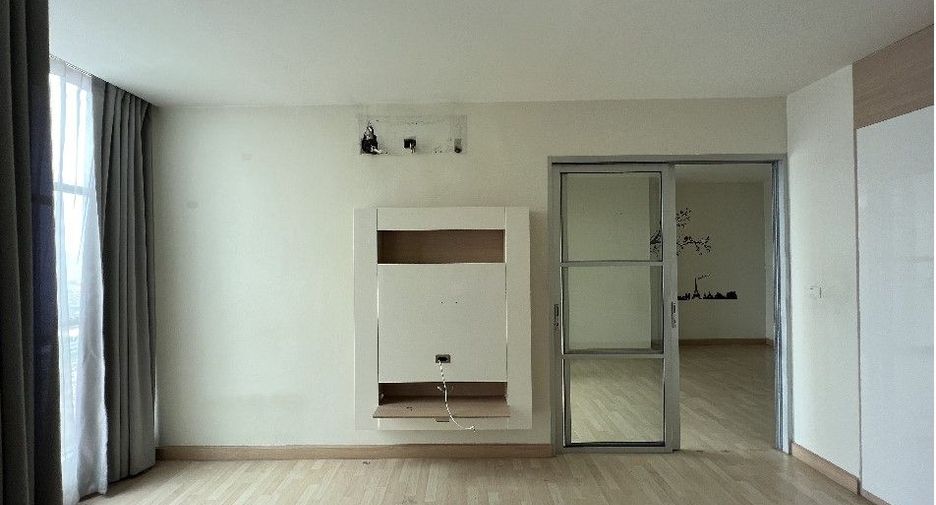 For sale 1 bed condo in Huai Khwang, Bangkok