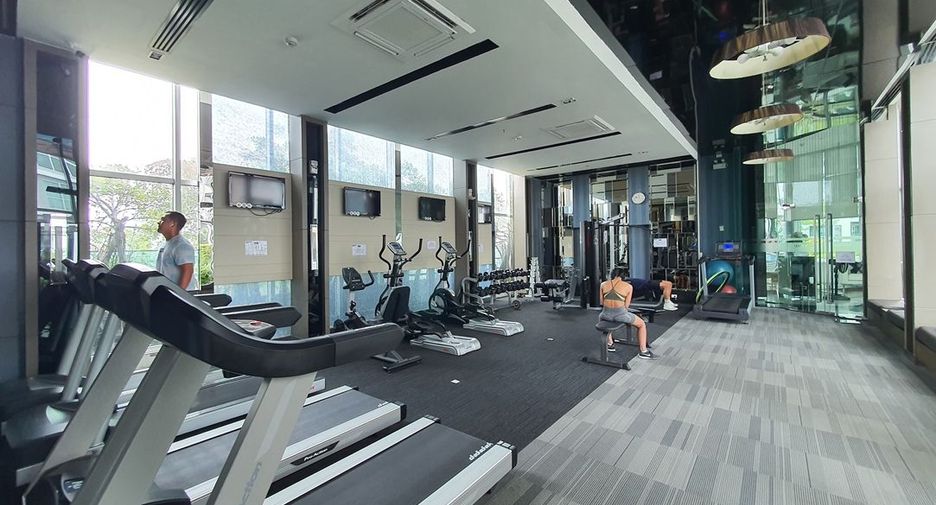 For sale 1 bed condo in Huai Khwang, Bangkok