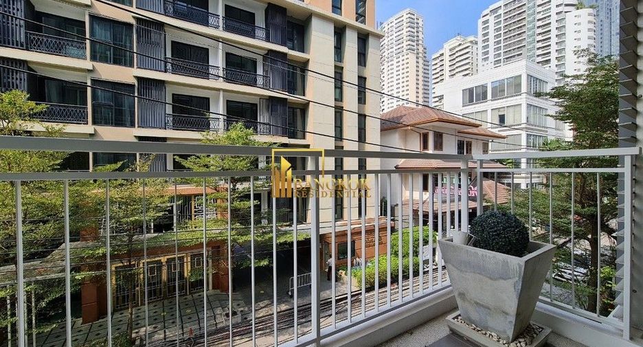 For rent 2 bedrooms condo in Khlong Toei, Bangkok