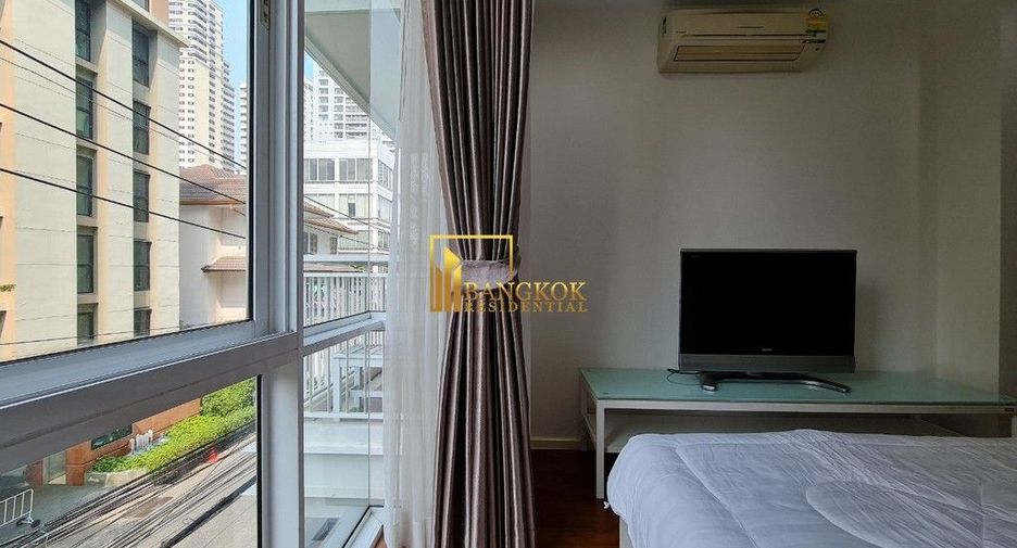 For rent 2 bedrooms condo in Khlong Toei, Bangkok