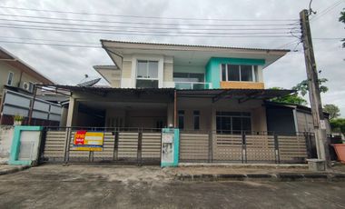 Haus zum Kauf mit Studio in Saphan Sung, Bangkok