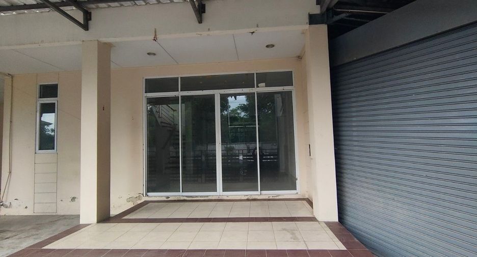Haus zum Kauf mit Studio in Saphan Sung, Bangkok