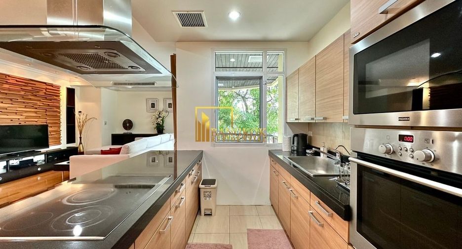 For rent 3 bedrooms condo in Watthana, Bangkok