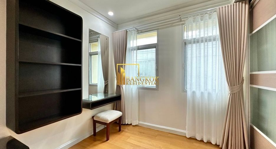 For rent 3 bedrooms condo in Watthana, Bangkok