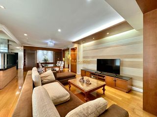 Condo en alquiler de 3 habitaciones en Watthana, Bangkok