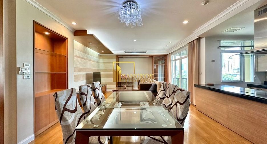 For rent 3 bedrooms condo in Watthana, Bangkok