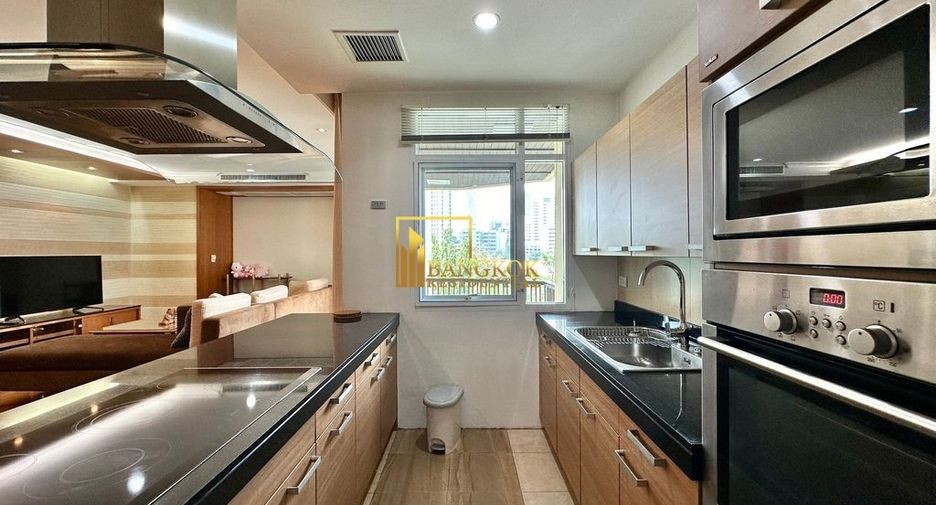 For rent 3 bedrooms condo in Watthana, Bangkok