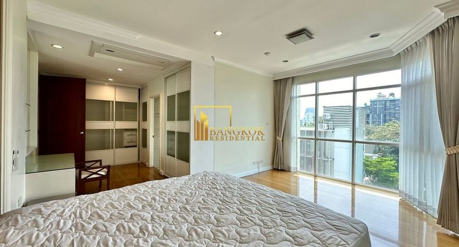 For rent 3 bedrooms condo in Watthana, Bangkok