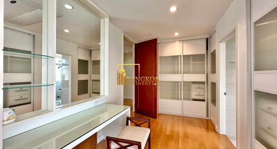 For rent 3 bedrooms condo in Watthana, Bangkok