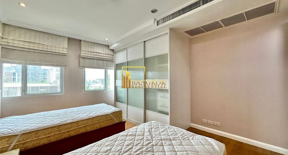 For rent 3 bedrooms condo in Watthana, Bangkok