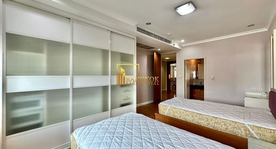 For rent 3 bedrooms condo in Watthana, Bangkok