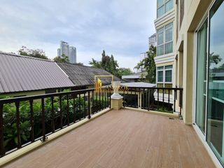 Condo en alquiler de 3 habitaciones en Watthana, Bangkok