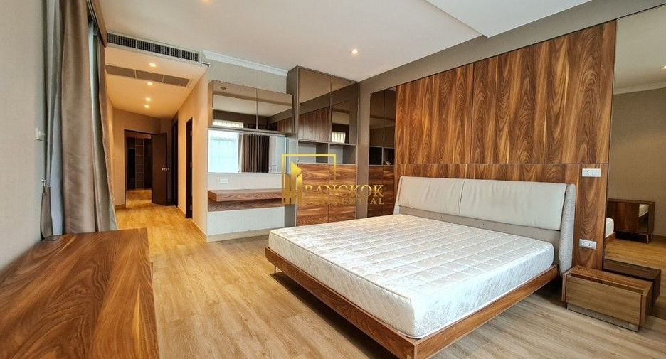 For rent 3 bedrooms condo in Watthana, Bangkok