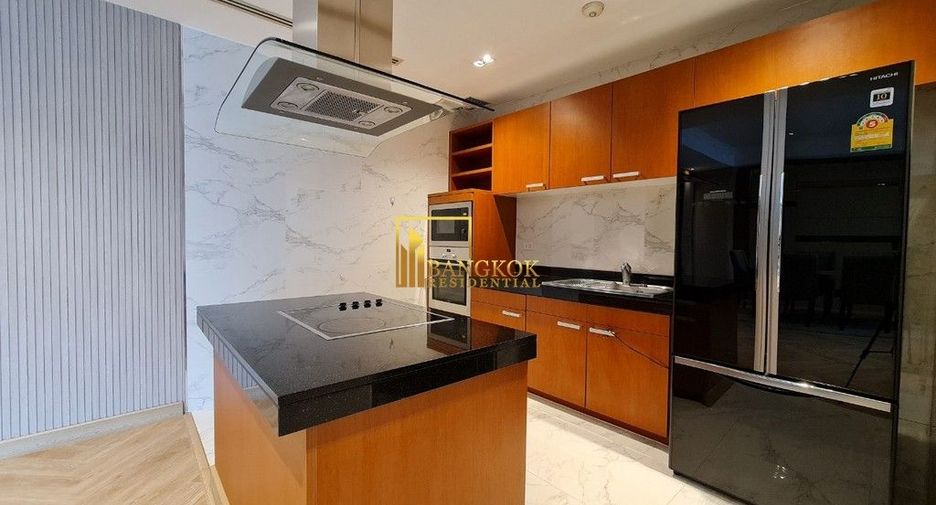 For rent 3 bedrooms condo in Watthana, Bangkok