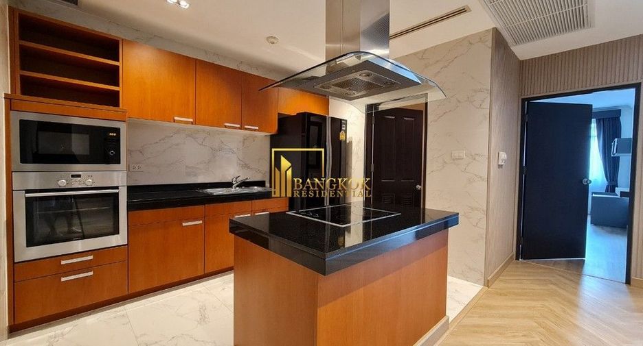For rent 3 bedrooms condo in Watthana, Bangkok