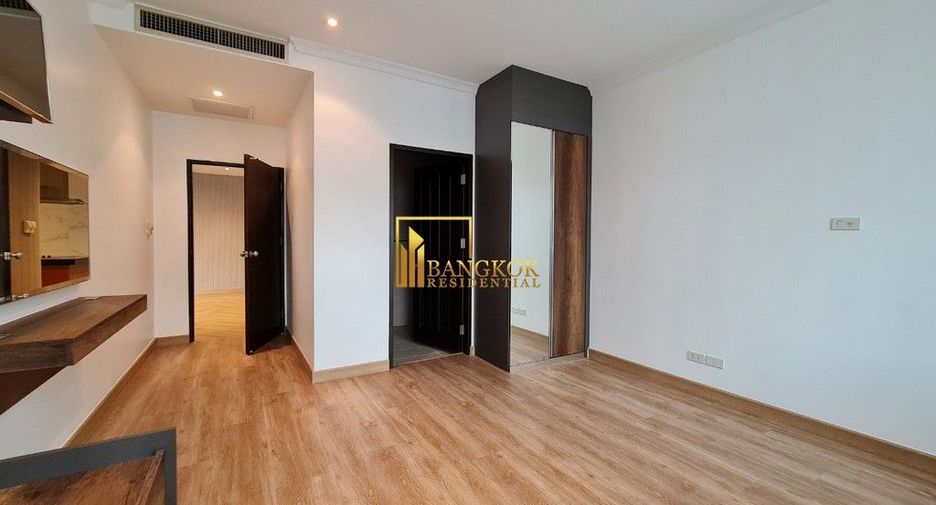 For rent 3 bedrooms condo in Watthana, Bangkok