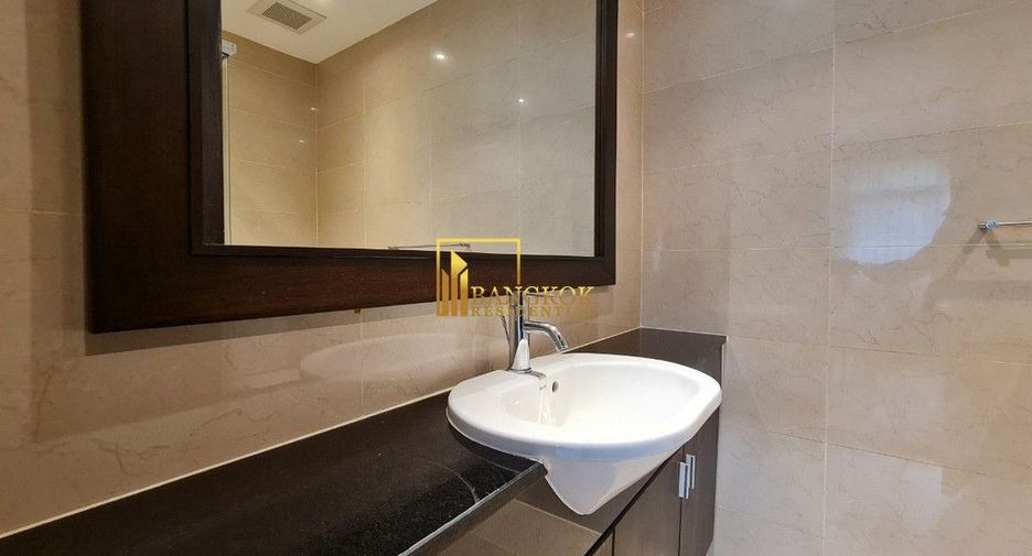 For rent 3 bedrooms condo in Watthana, Bangkok