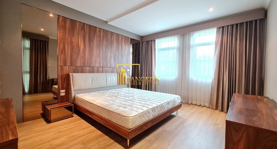 For rent 3 bedrooms condo in Watthana, Bangkok