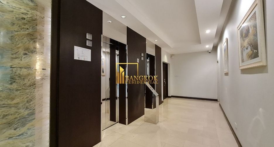 For rent 3 bedrooms condo in Watthana, Bangkok