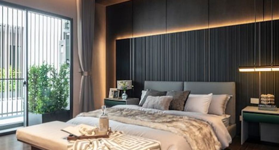 For sale 6 ベッドルーム house in Bang Kapi, Bangkok