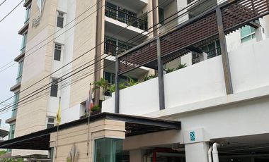 For sale studio condo in Phra Khanong, Bangkok