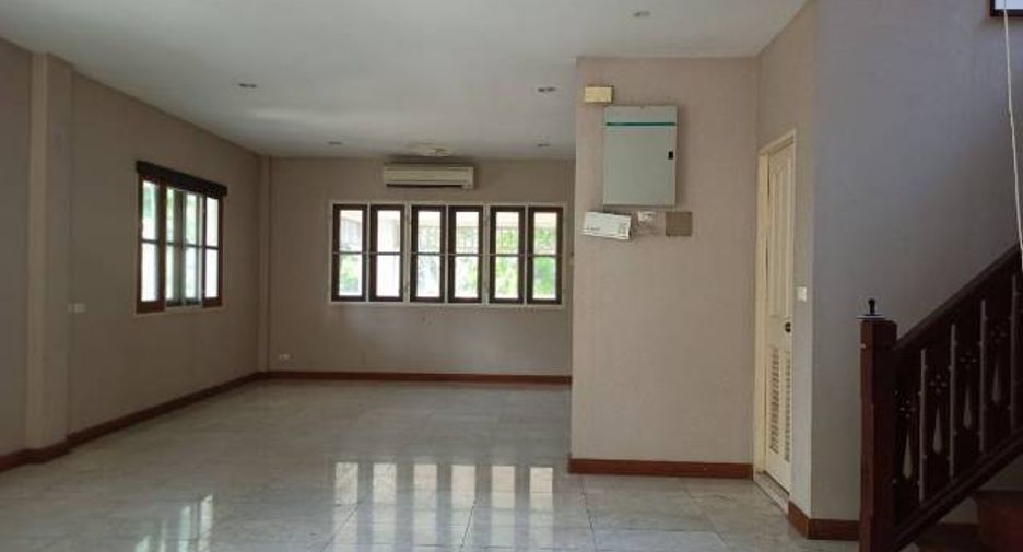 Casa en venta de estudio en Nong Khaem, Bangkok