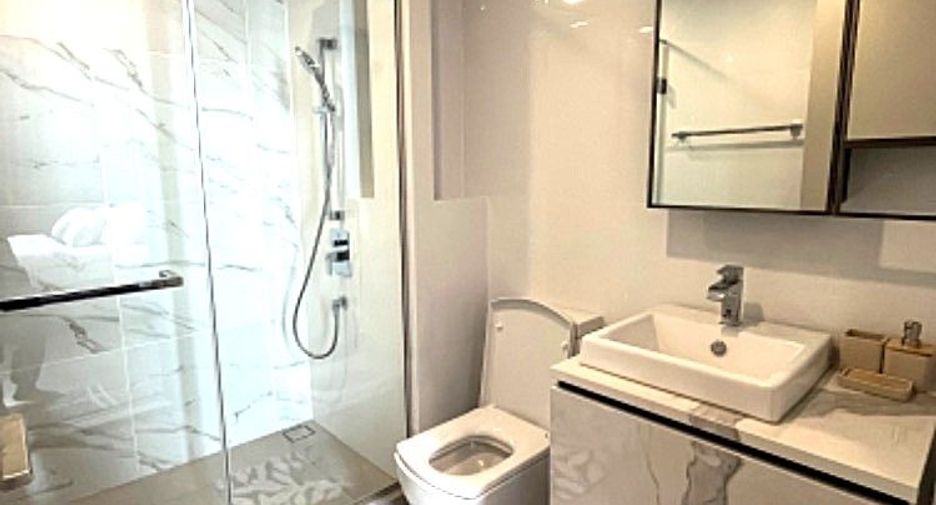 For rent 1 bed condo in Phra Khanong, Bangkok