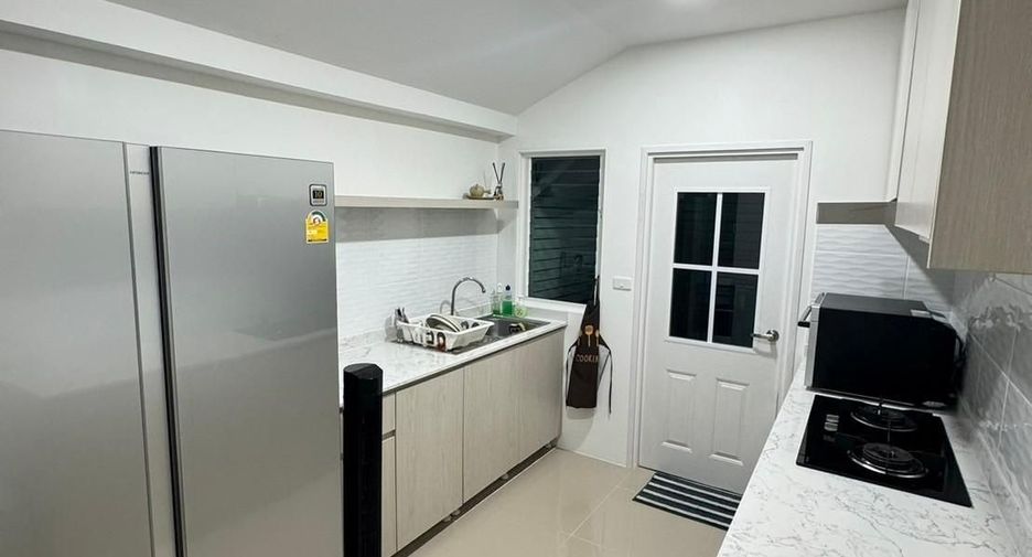 For rent 2 bedrooms house in Mueang Samut Prakan, Samut Prakan