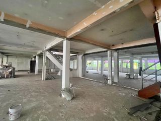 Аренда торговое помещение в Щаттхана, Бангкок