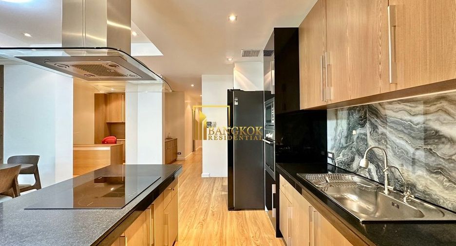 For rent 2 bedrooms condo in Watthana, Bangkok