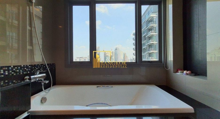 Condo en alquiler de 2 habitaciones en Khlong Toei, Bangkok