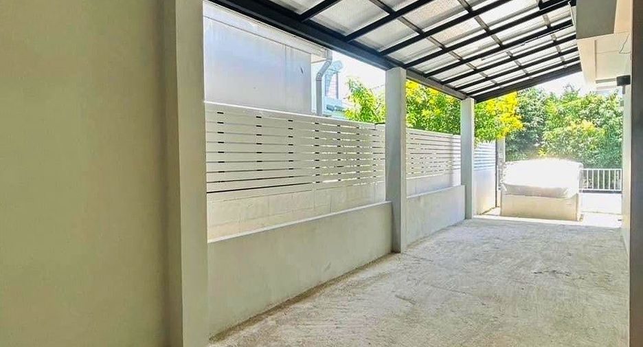 Продажа 3 спальни дом в Кхлонг Сам Ща, Бангкок