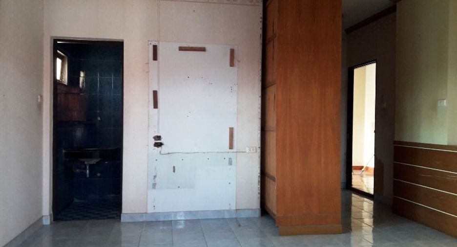 For sale studio house in Bang Khae, Bangkok
