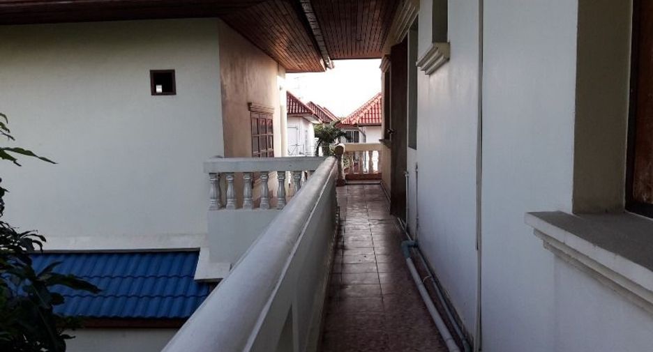 For sale studio house in Bang Khae, Bangkok