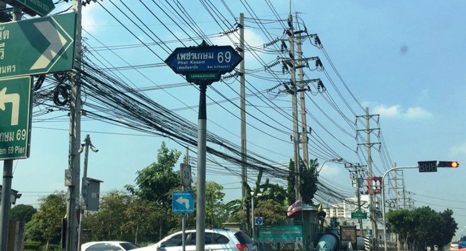 For sale studio house in Bang Khae, Bangkok