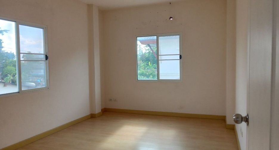 For sale studio house in Bang Khen, Bangkok
