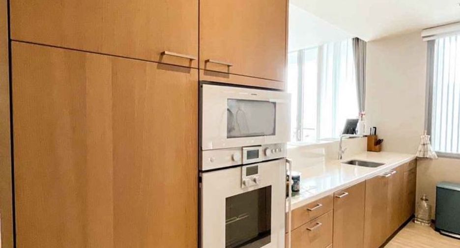 Condo en venta de 3 habitaciones en Sathon, Bangkok