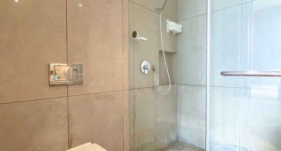 Condo en venta de 3 habitaciones en Sathon, Bangkok