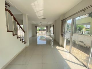 À vendre studio maison à Min Buri, Bangkok