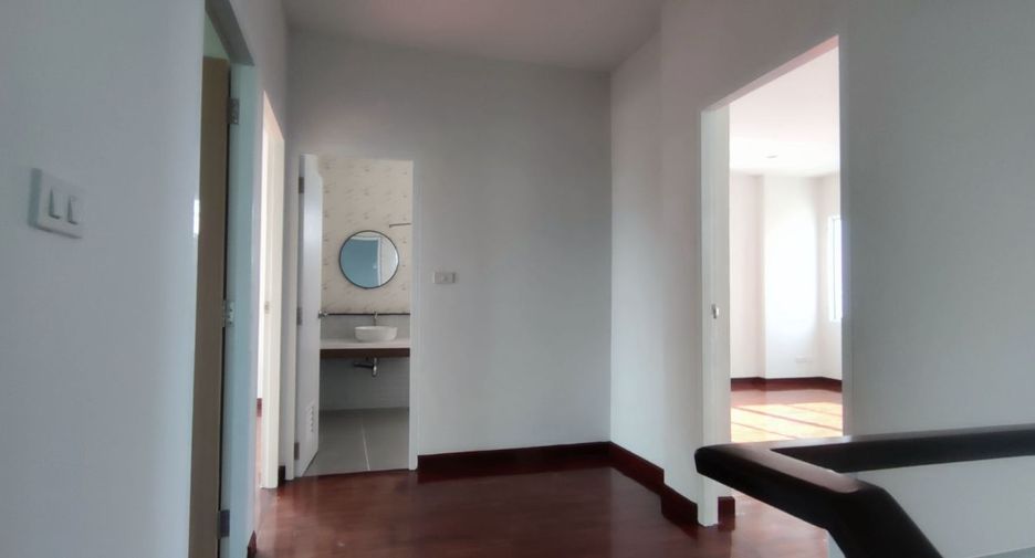 Haus zum Kauf mit Studio in Sai Mai, Bangkok