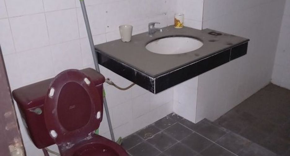 For sale studio house in Bang Khen, Bangkok