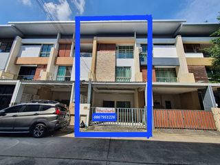 For rent 3 bed townhouse in Pak Kret, Nonthaburi